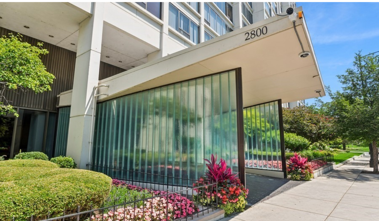 2800 North Lake Shore Drive Chicago IL 60657