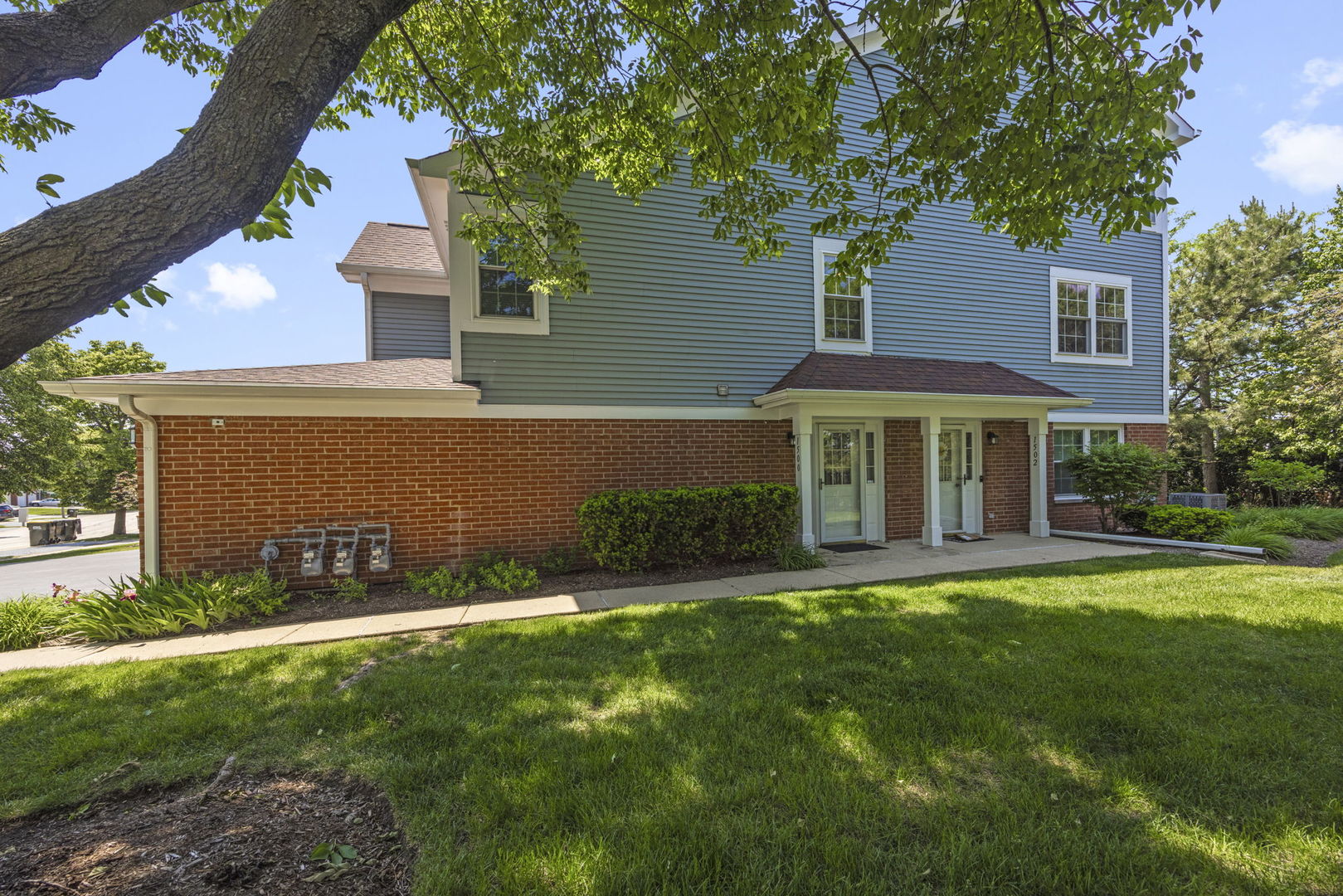 1500 Thornfield Lane Roselle IL 60172