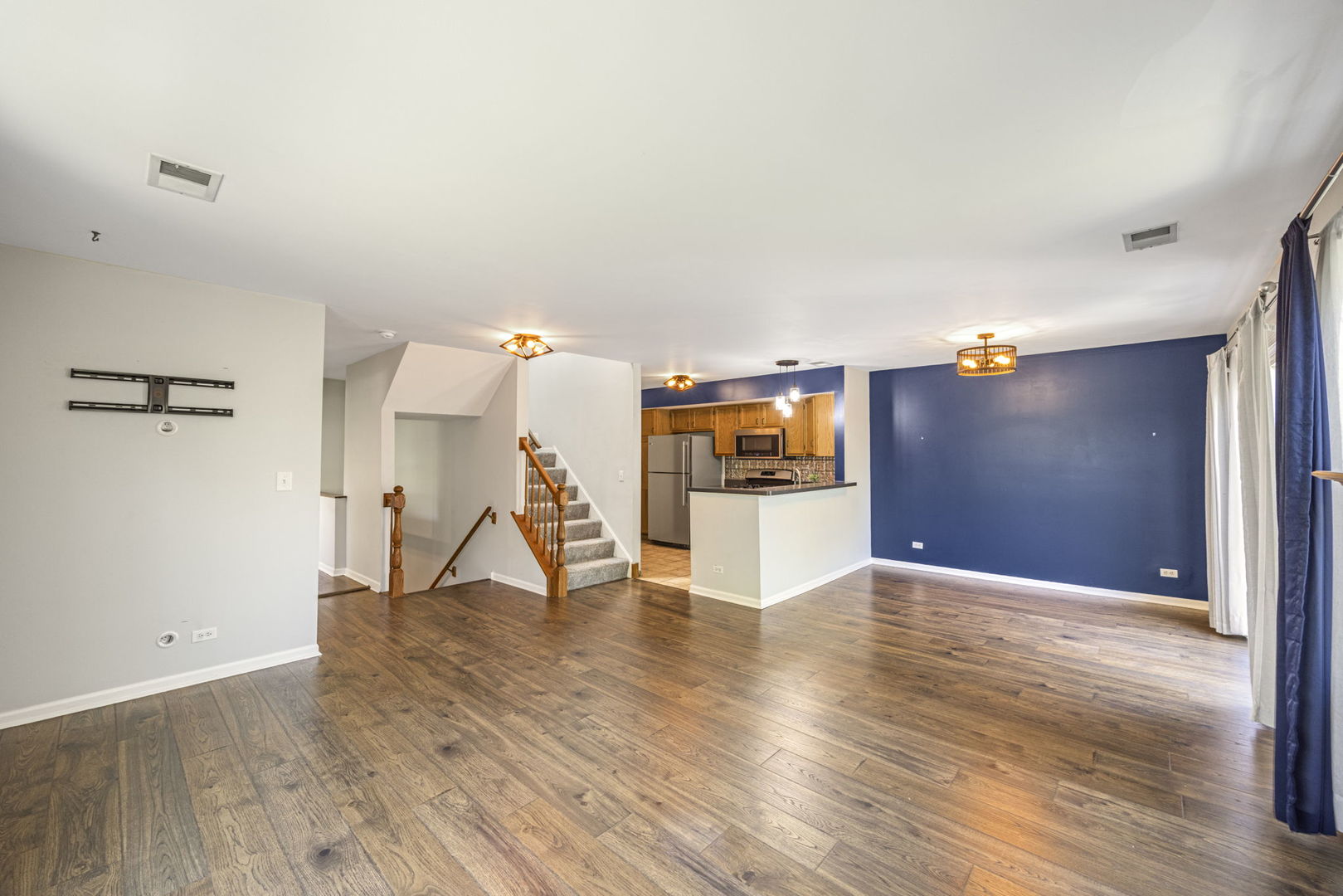 1500 Thornfield Lane Roselle IL 60172