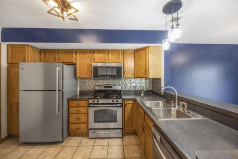 1500 Thornfield Lane Roselle IL 60172