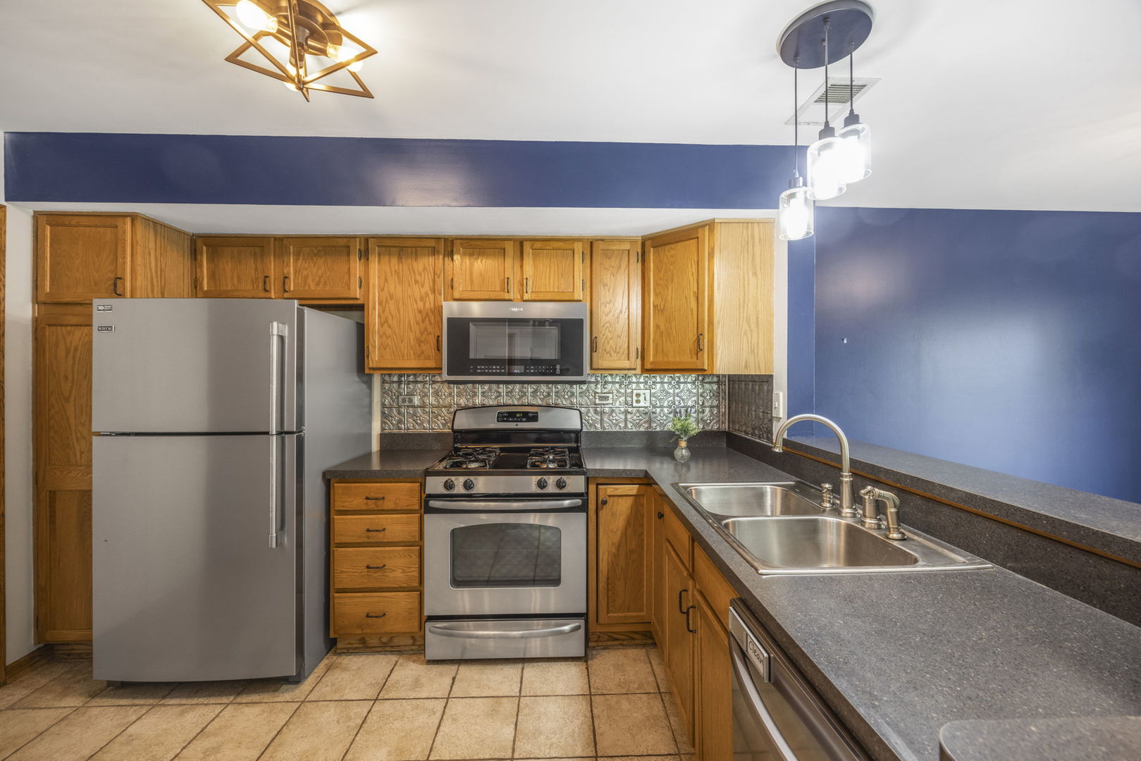 1500 Thornfield Lane Roselle IL 60172