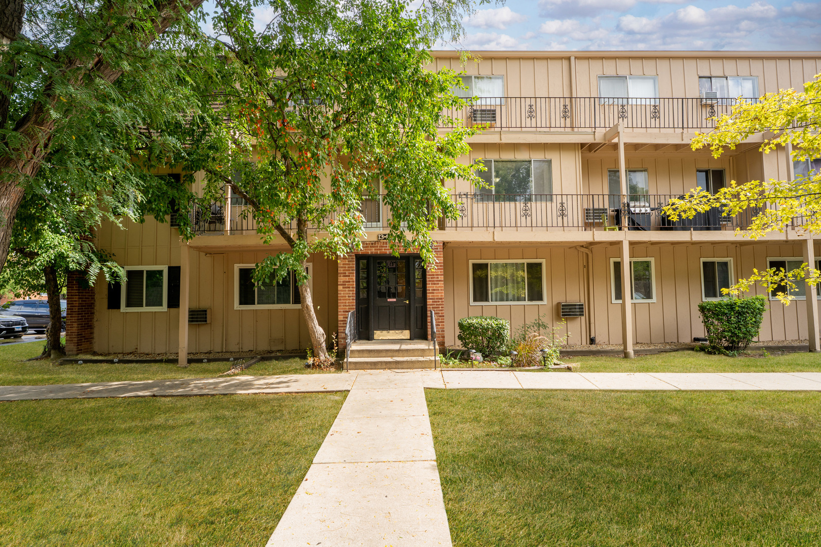 2504 Algonquin Road Rolling Meadows IL 60008