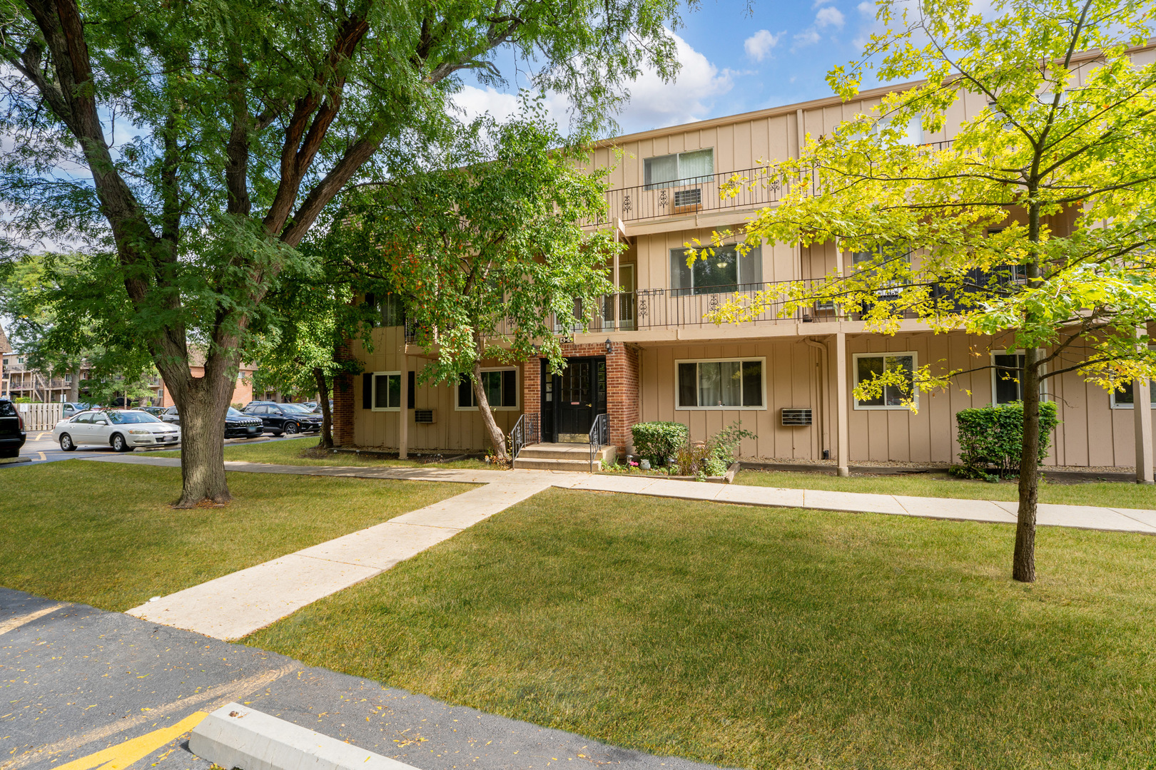 2504 Algonquin Road Rolling Meadows IL 60008