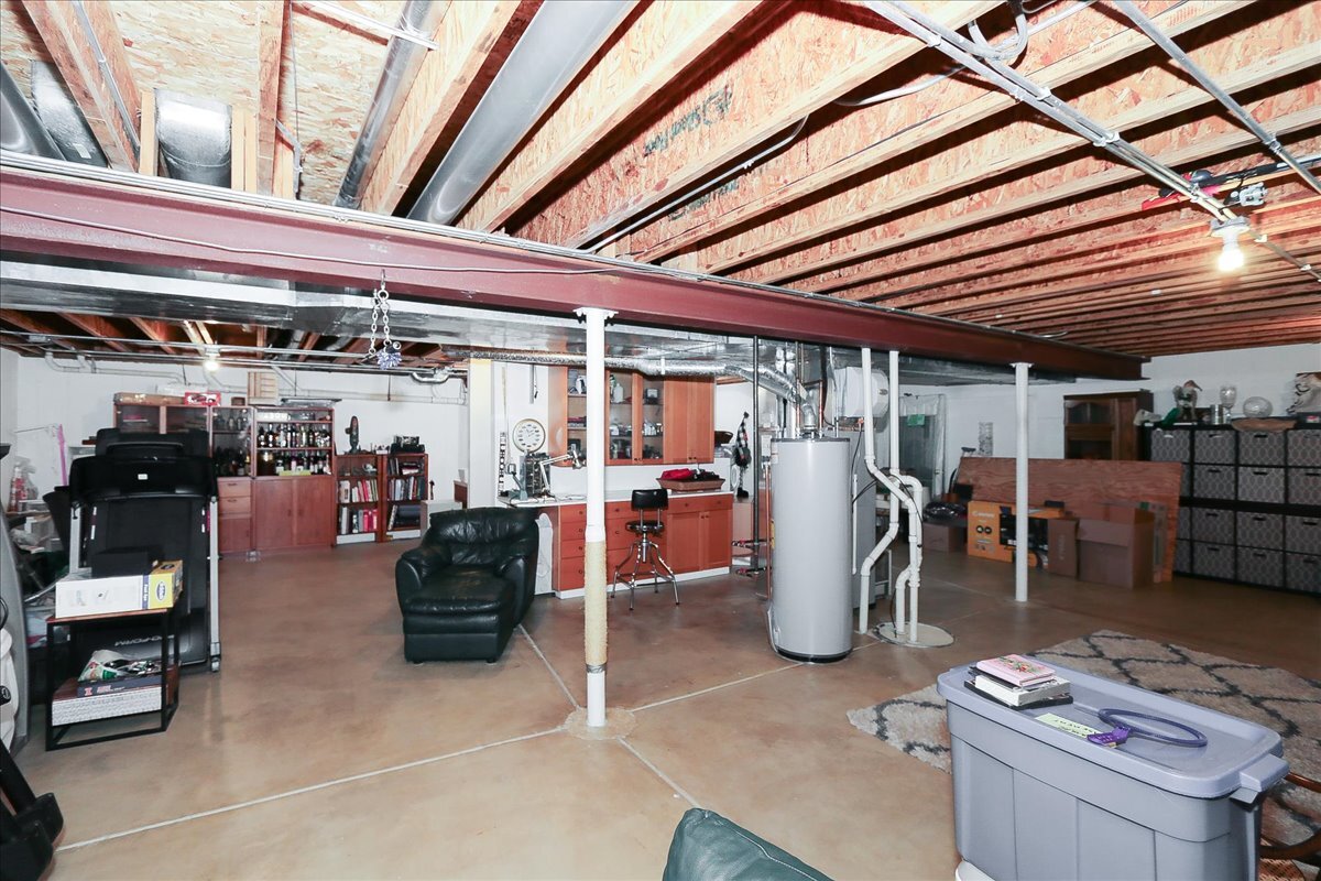 768 West Street Johns Place Addison IL 60101