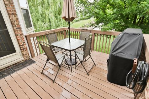 768 West Street Johns Place Addison IL 60101