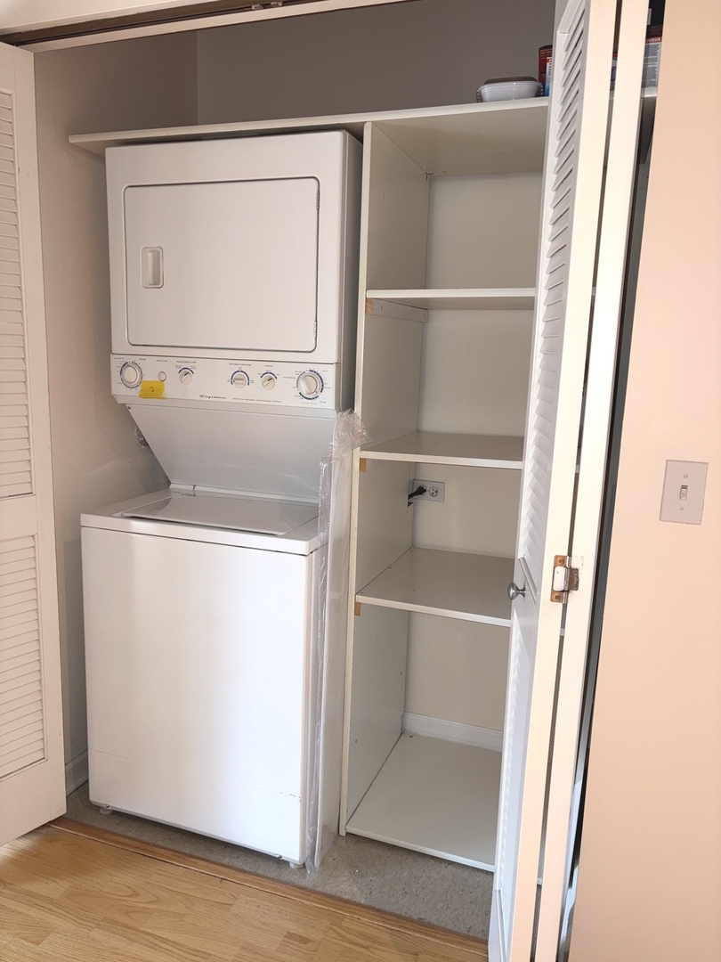 1122 West Catalpa Avenue Chicago IL 60640