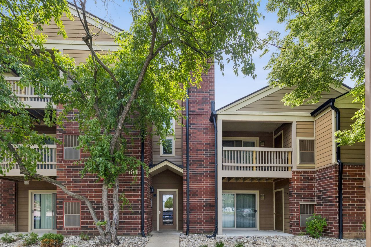 104 Glengarry Drive Bloomingdale IL 60108