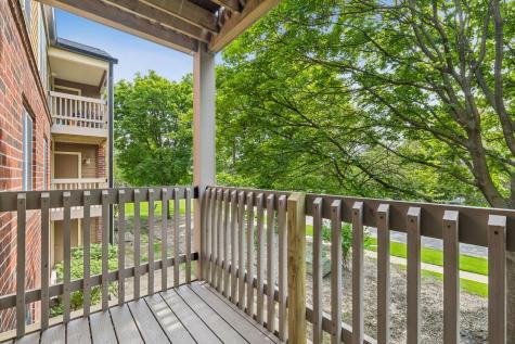 104 Glengarry Drive Bloomingdale IL 60108