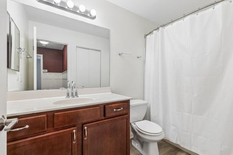 104 Glengarry Drive Bloomingdale IL 60108