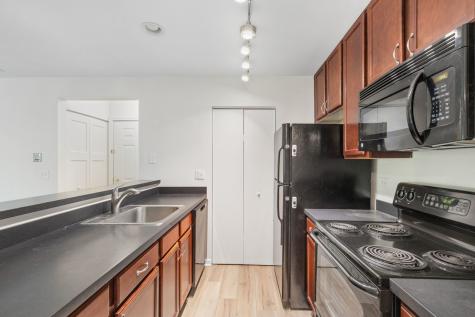 104 Glengarry Drive Bloomingdale IL 60108