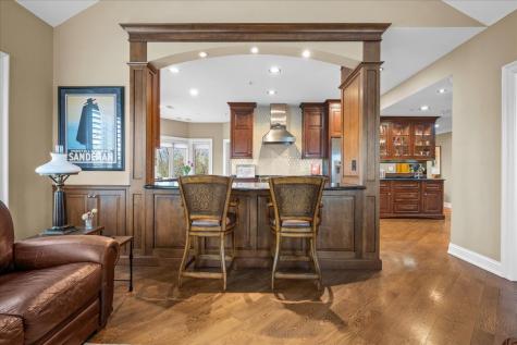 332 Regent Wood Road Northfield IL 60093