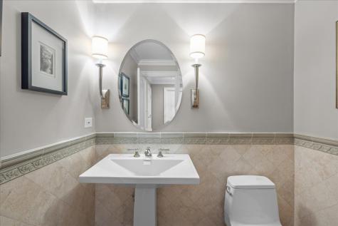 332 Regent Wood Road Northfield IL 60093