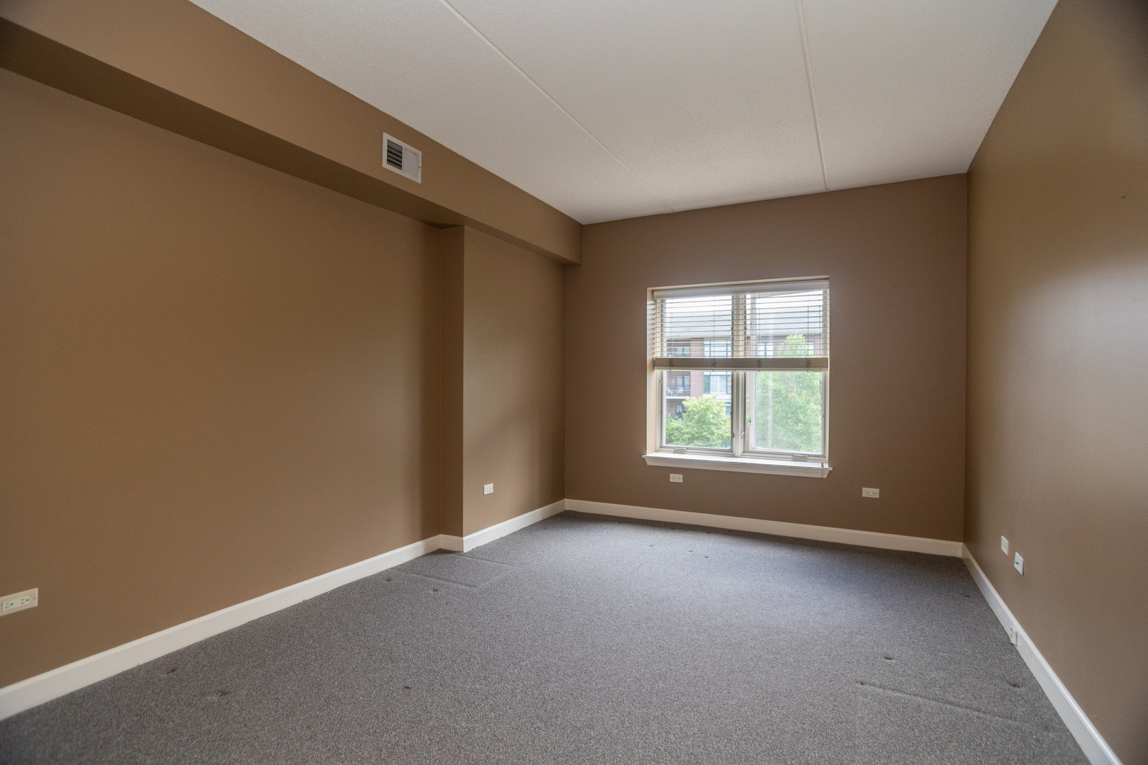 865 East 22nd Street Lombard IL 60148