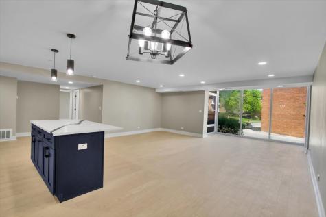 1301 North Western Avenue Lake Forest IL 60045