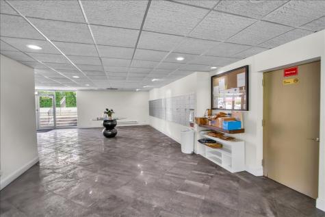 1301 North Western Avenue Lake Forest IL 60045