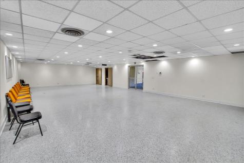 1301 North Western Avenue Lake Forest IL 60045