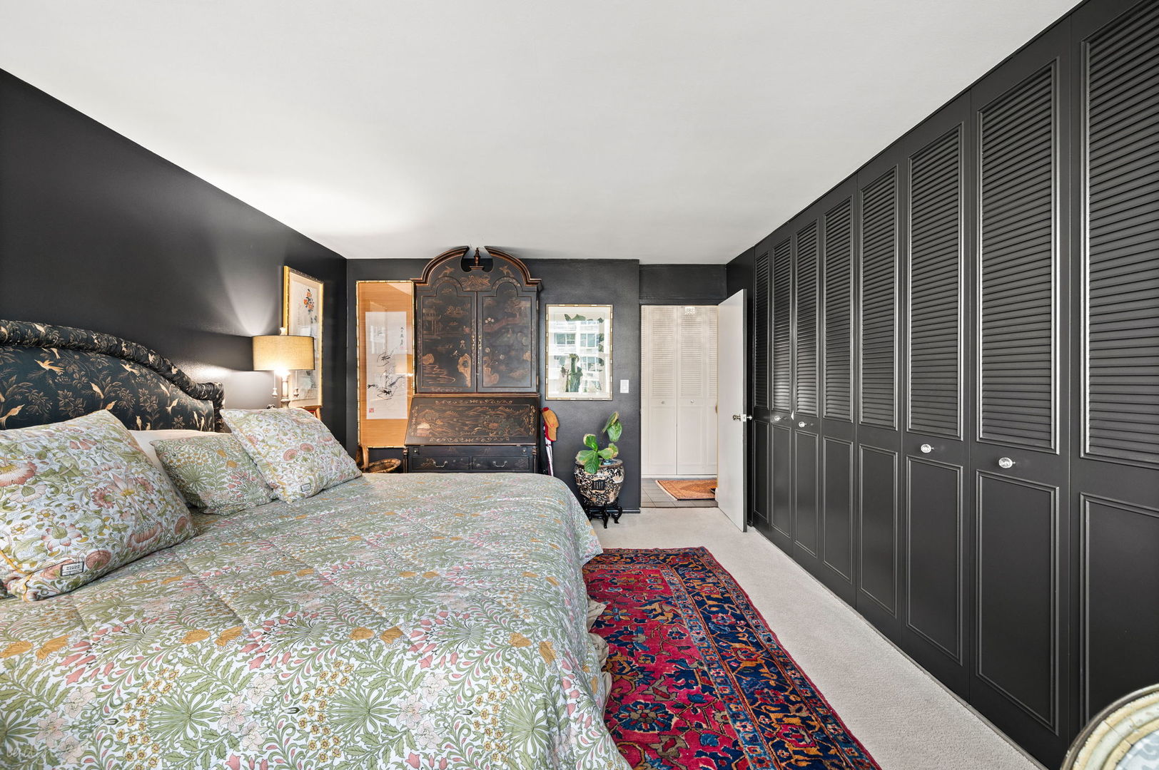 4250 North Marine Drive Chicago IL 60613