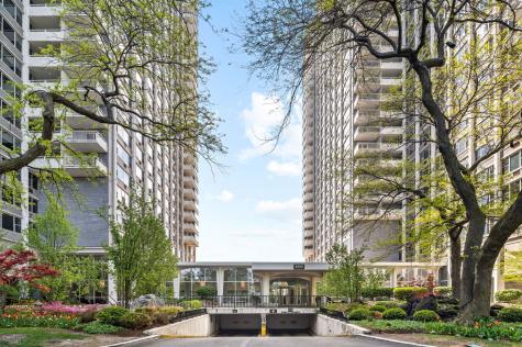 4250 North Marine Drive Chicago IL 60613