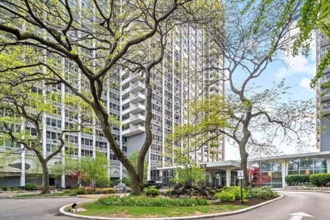 4250 North Marine Drive Chicago IL 60613