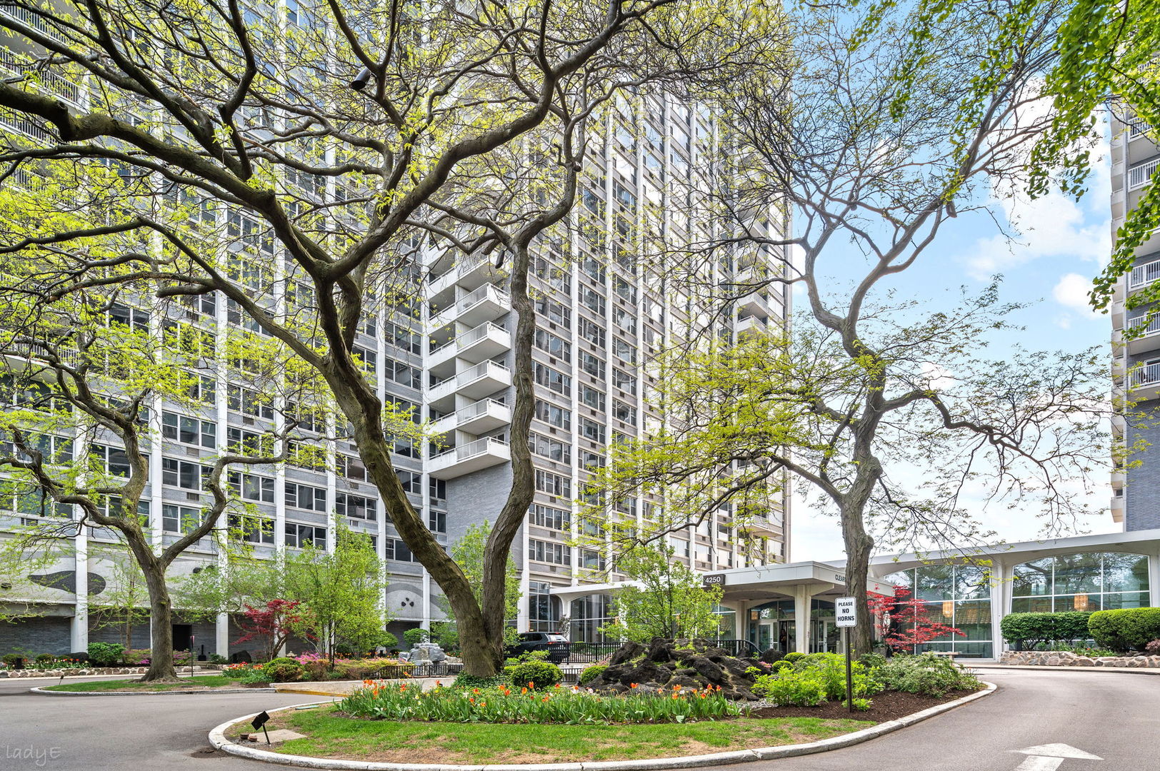 4250 North Marine Drive Chicago IL 60613