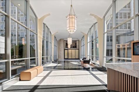 4250 North Marine Drive Chicago IL 60613