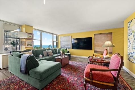 4250 North Marine Drive Chicago IL 60613