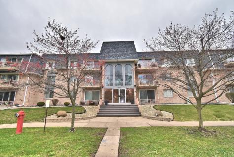 18855 Burnham Avenue Lansing IL 60438