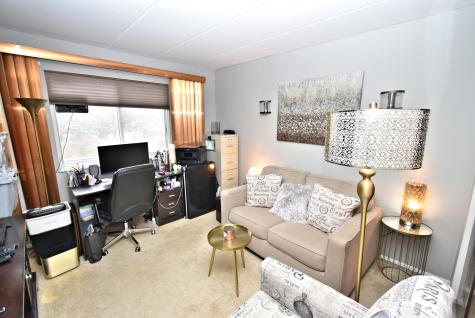 18855 Burnham Avenue Lansing IL 60438