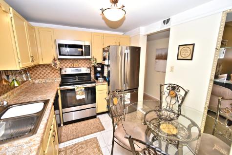 18855 Burnham Avenue Lansing IL 60438