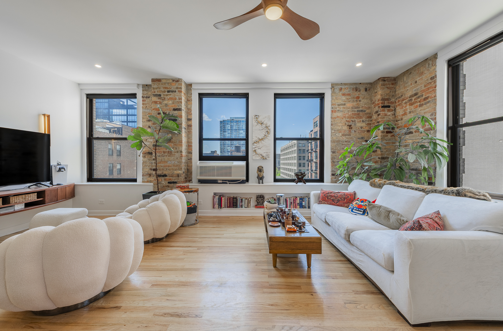 600 South Dearborn Street Chicago IL 60605