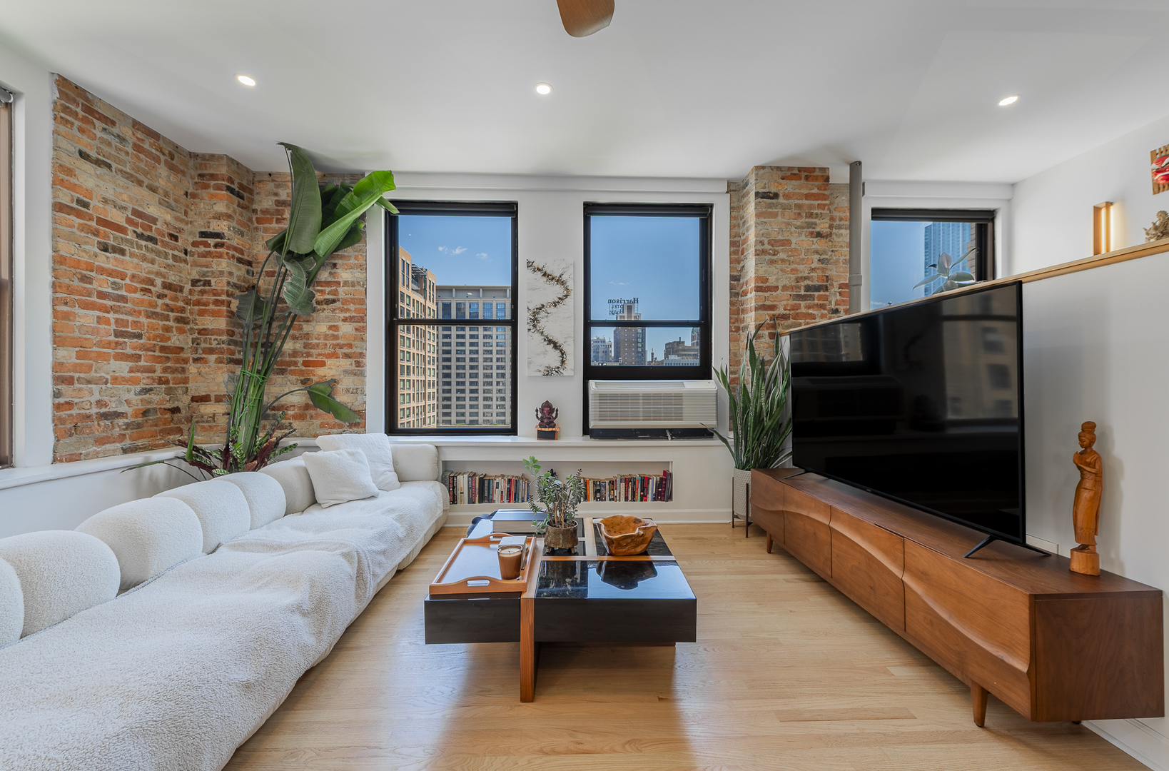 600 South Dearborn Street Chicago IL 60605