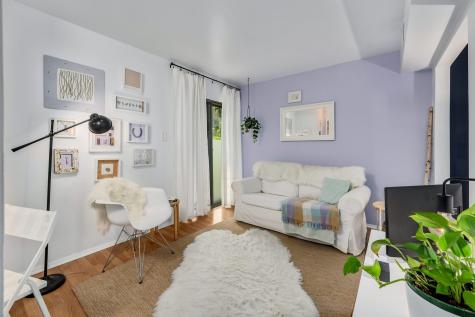 6109 Knoll Wood Road Willowbrook IL 60527