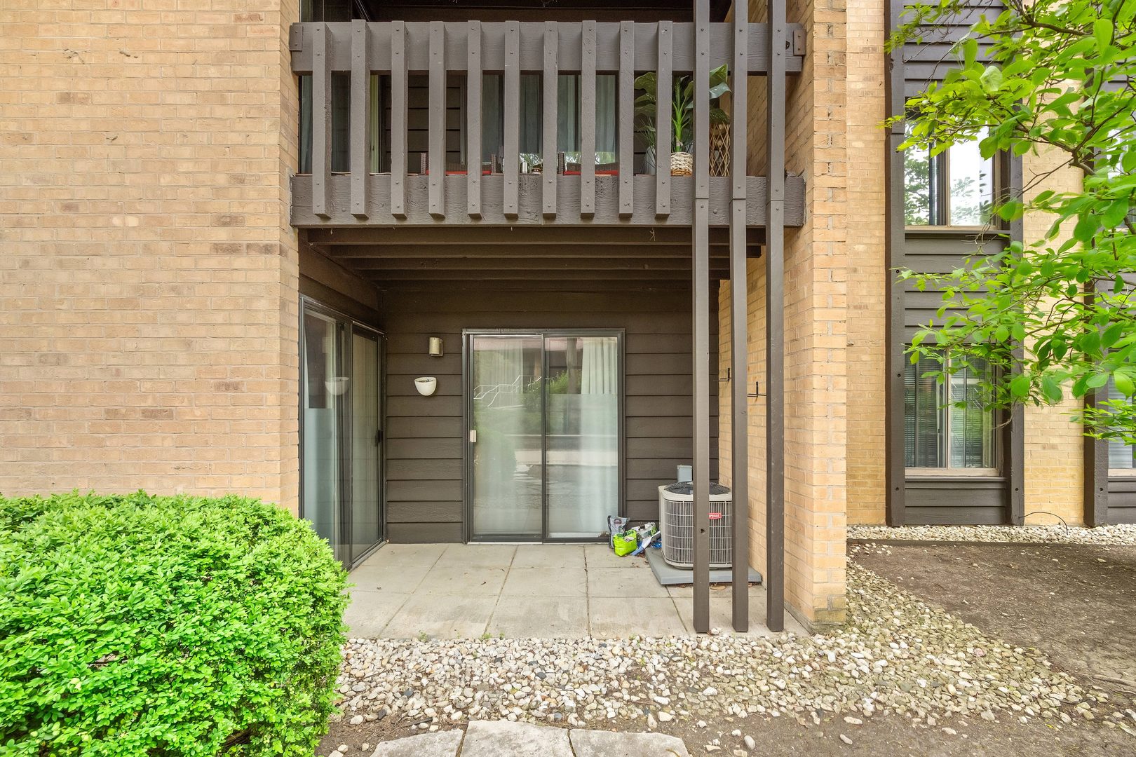 6109 Knoll Wood Road Willowbrook IL 60527