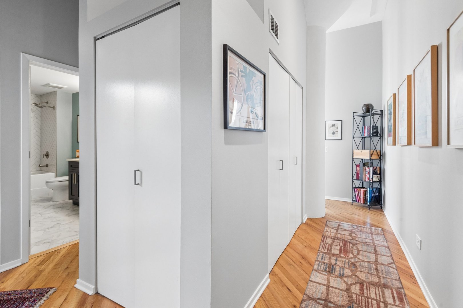 1801 West Larchmont Avenue Chicago IL 60613