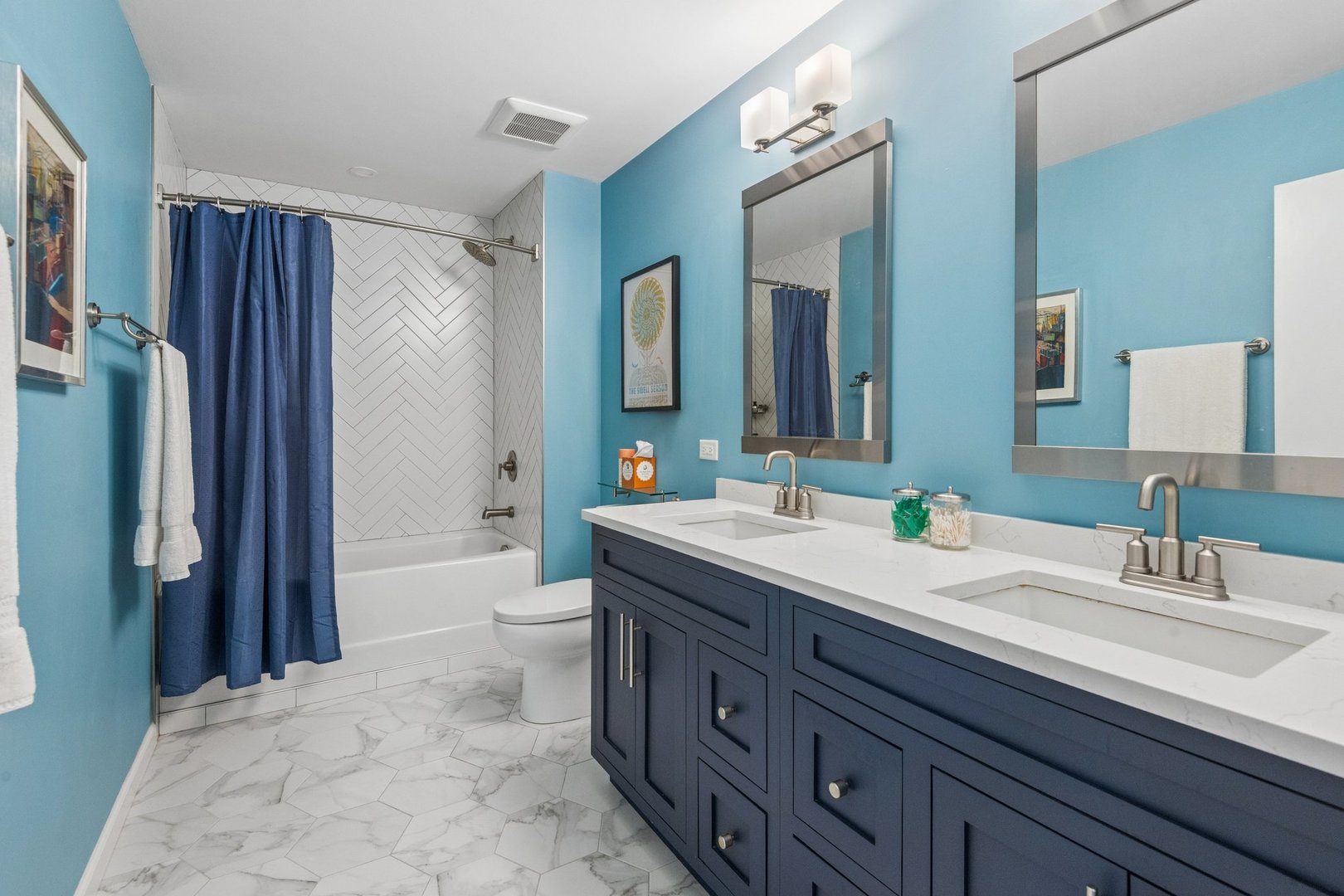 1801 West Larchmont Avenue Chicago IL 60613