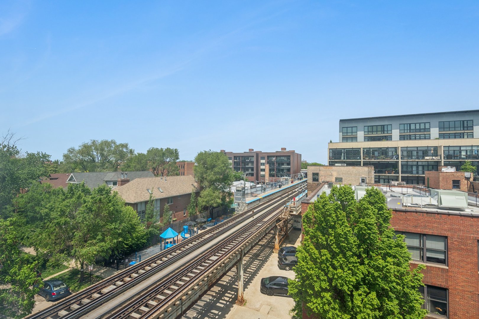 1801 West Larchmont Avenue Chicago IL 60613