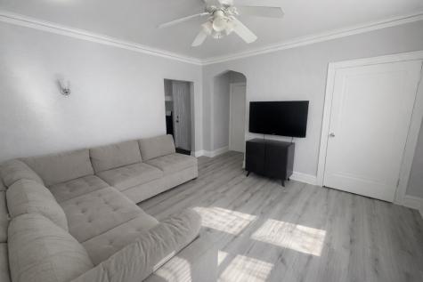 2859 North Kostner Avenue Chicago IL 60641