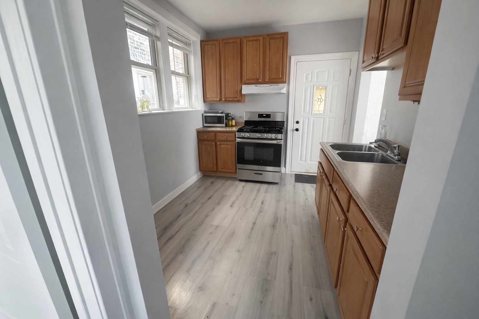 2859 North Kostner Avenue Chicago IL 60641