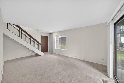 1326 Kingsbury Drive Hanover Park IL 60133