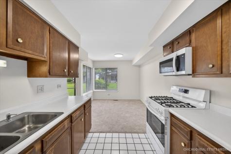 1326 Kingsbury Drive Hanover Park IL 60133