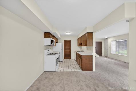 1326 Kingsbury Drive Hanover Park IL 60133
