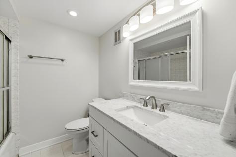 75 6TH Avenue La Grange IL 60525