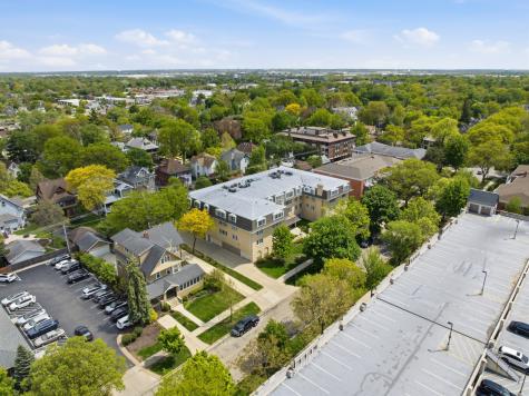 75 6TH Avenue La Grange IL 60525