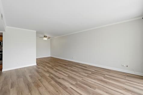75 6TH Avenue La Grange IL 60525