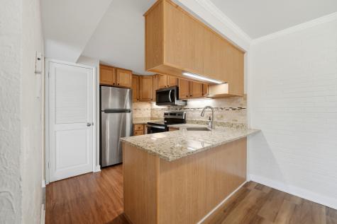 75 6TH Avenue La Grange IL 60525