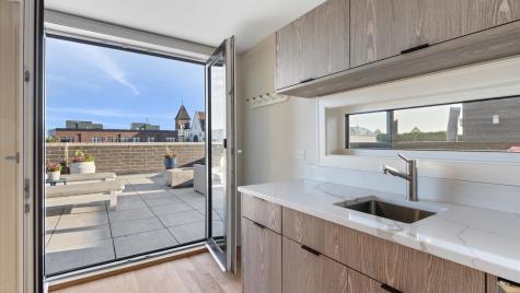 1356 West Walton Street Chicago IL 60642