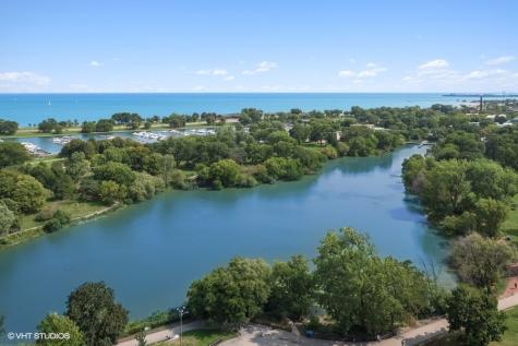 2550 North Lakeview Avenue Chicago IL 60614