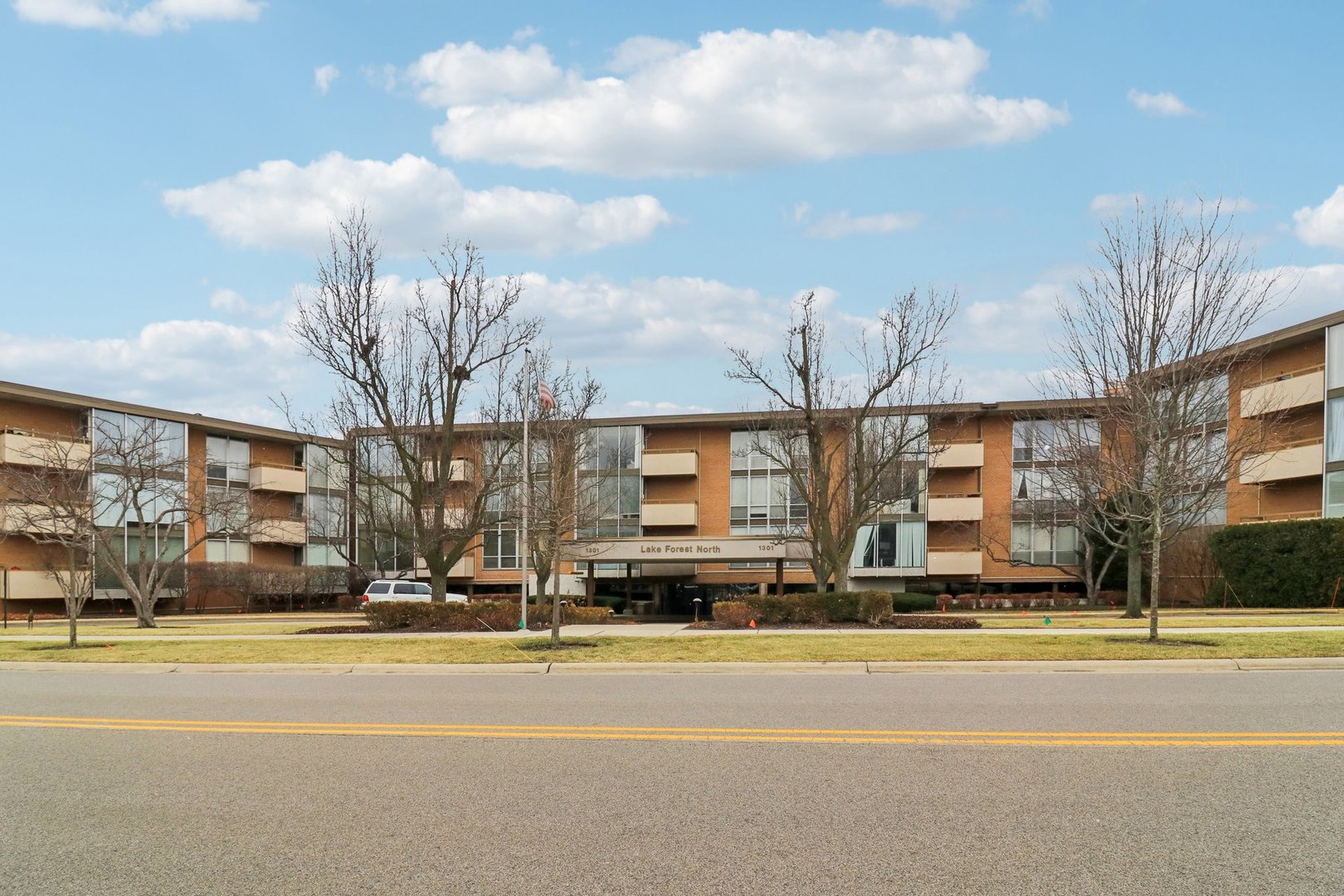 1301 North Western Avenue Lake Forest IL 60045