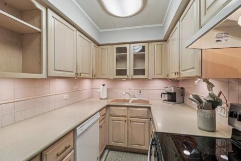 1301 North Western Avenue Lake Forest IL 60045