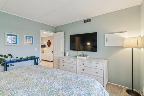 1301 North Western Avenue Lake Forest IL 60045